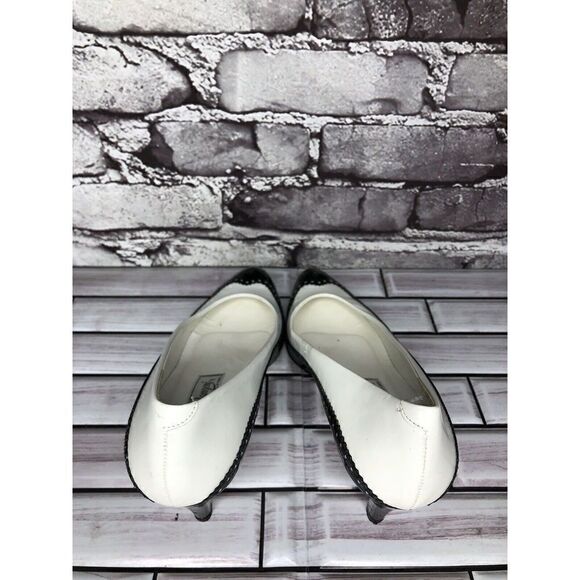 Rangoni Cyder VTG White Leather Black Wingtip Pointed Heels Women’s Sz 7.5AAA US - Picture 7 of 16